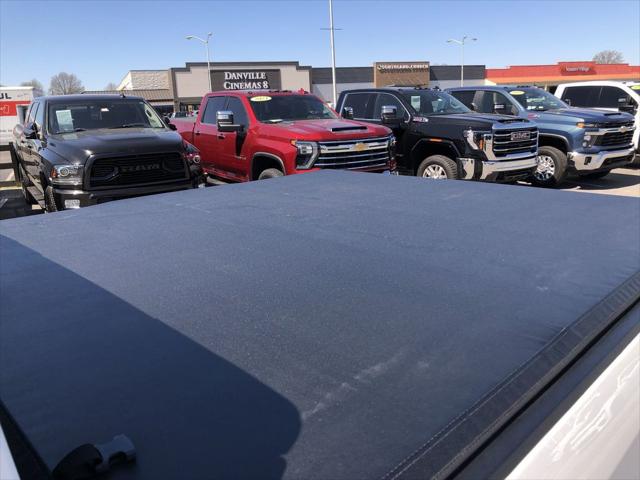 2024 Chevrolet Silverado 1500 4WD Crew Cab Short Bed Custom
