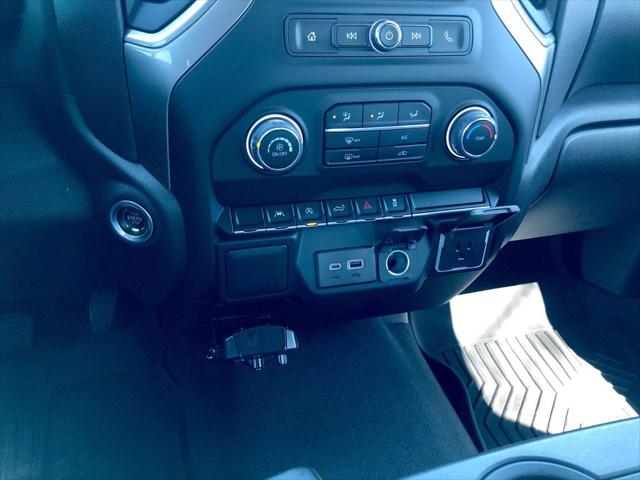 2024 Chevrolet Silverado 1500 4WD Crew Cab Short Bed Custom