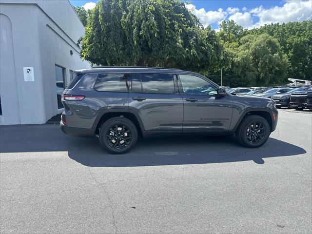 2026 Jeep Grand Cherokee GRAND CHEROKEE L LAREDO ALTITUDE 4X4