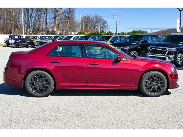 2022 Chrysler 300 Touring L AWD