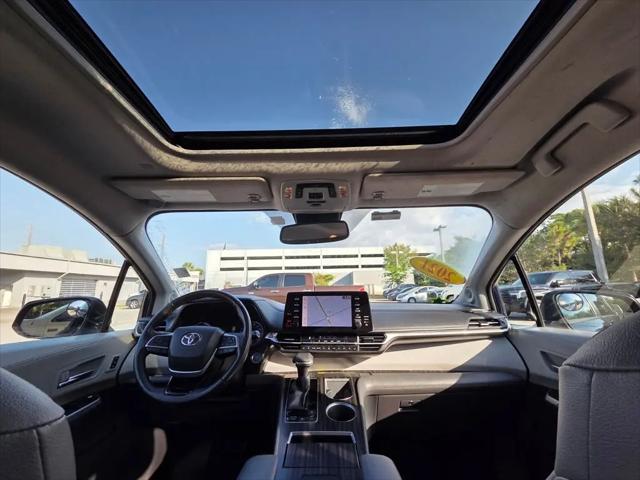 2021 Toyota Sienna Limited