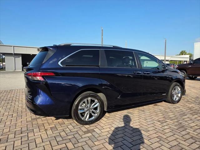 2021 Toyota Sienna Limited