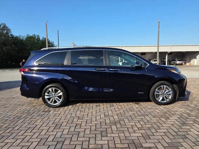 2021 Toyota Sienna Limited