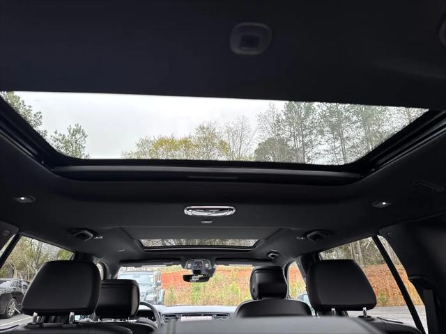 2026 Jeep Grand Wagoneer Upland 4x4