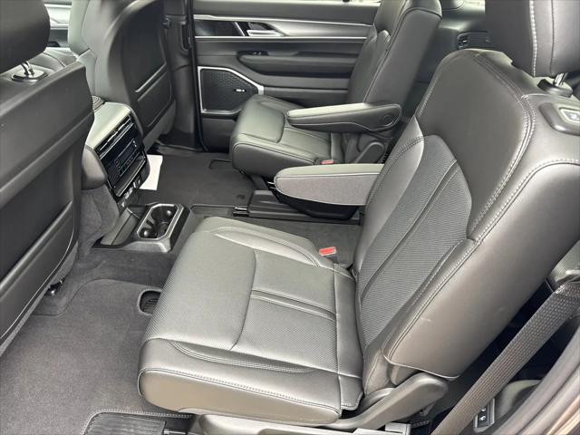 2026 Jeep Grand Wagoneer Upland 4x4
