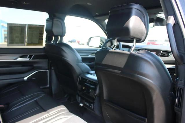 2024 Jeep Wagoneer Series II 4x2