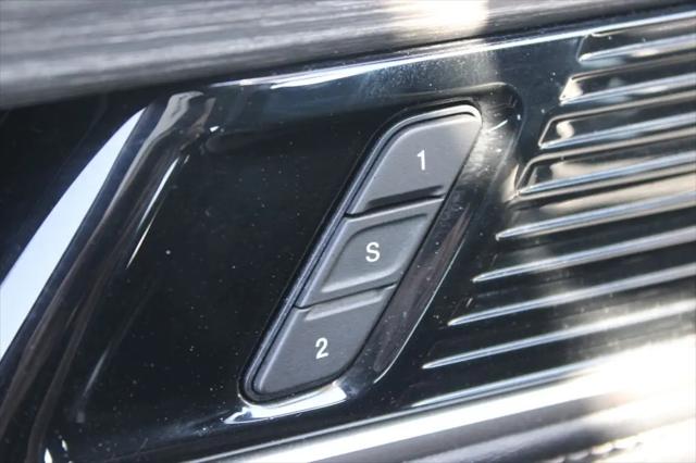 2024 Jeep Wagoneer Series II 4x2