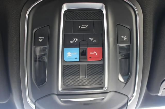 2024 Jeep Wagoneer Series II 4x2