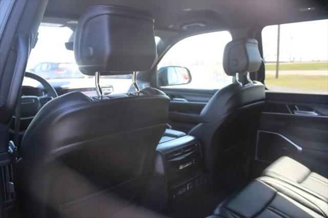 2024 Jeep Wagoneer Series II 4x2