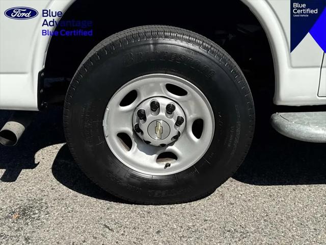 2024 Chevrolet Express Cargo Van RWD 2500 Regular Wheelbase WT