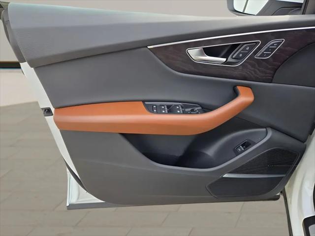 2022 Audi Q8 Premium Plus 55 TFSI quattro Tiptronic