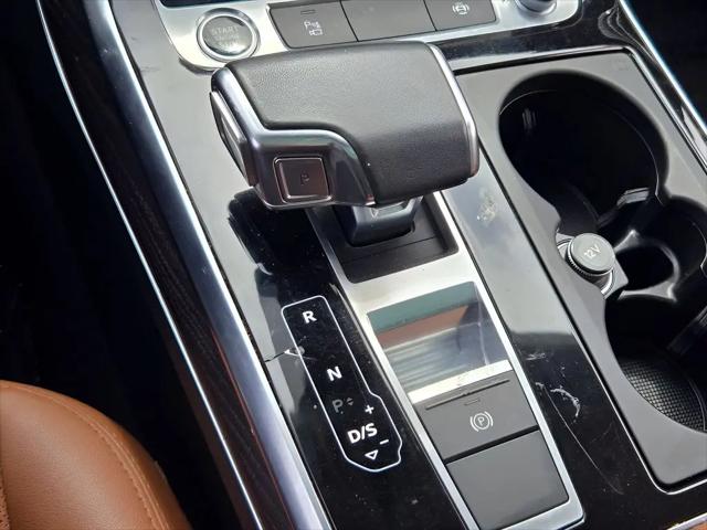 2022 Audi Q8 Premium Plus 55 TFSI quattro Tiptronic