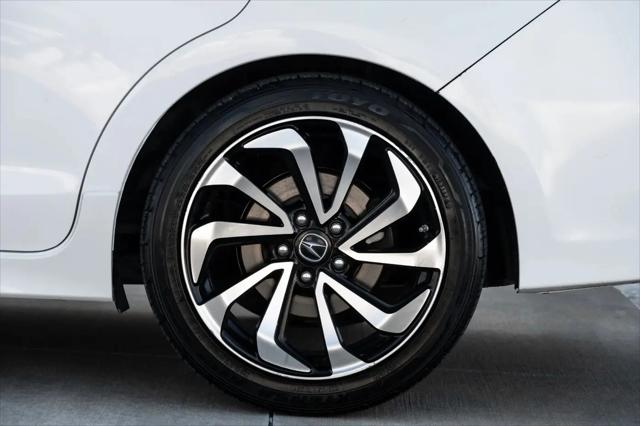 2016 Acura ILX Premium & A-SPEC Packages