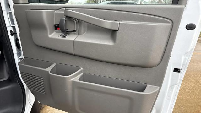2026 Chevrolet Express Cargo Van 2500 Extended Wheelbase, WT, RWD