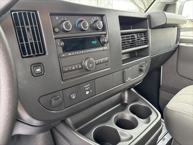 2026 Chevrolet Express Cargo Van 2500 Extended Wheelbase, WT, RWD