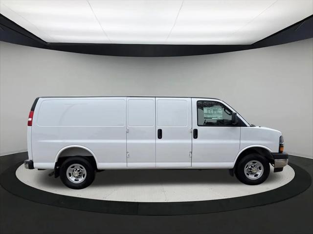 2026 Chevrolet Express Cargo Van 2500 Extended Wheelbase, WT, RWD