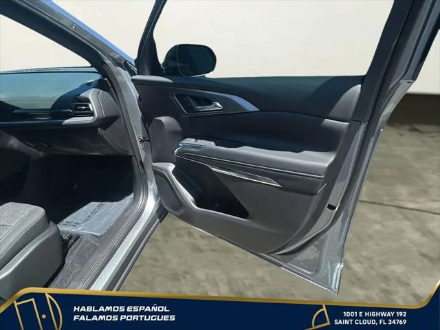 2026 Chevrolet Traverse FWD LT