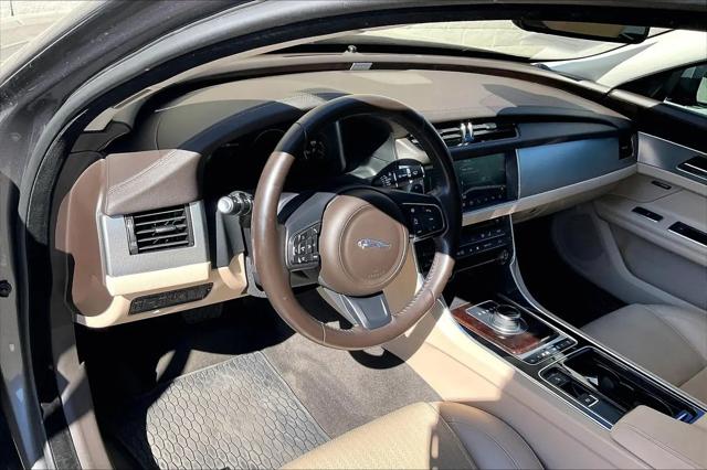 2017 Jaguar XF 35t Prestige