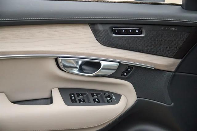 2026 Volvo XC90 Plug-In Hybrid Plus, T8 AWD, Electric/Gasoline, Bright, 7 Seats