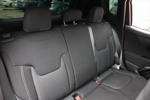 2020 Jeep Renegade Jeepster FWD