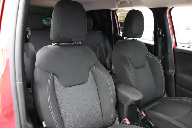 2020 Jeep Renegade Jeepster FWD