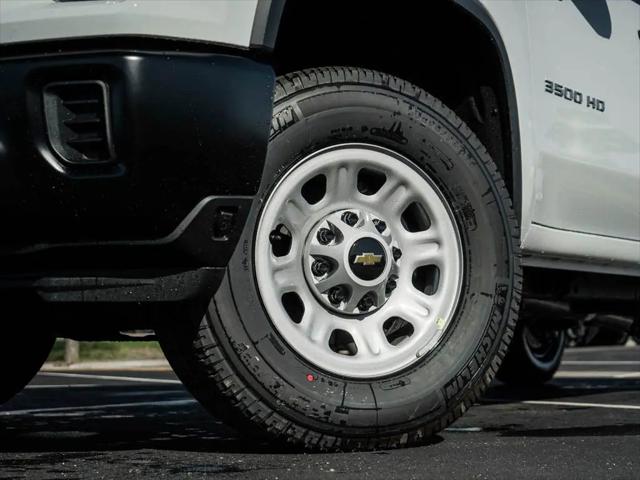 2026 Chevrolet Silverado 3500HD Crew Cab, Long Bed, WT Dual Rear Wheel, RWD