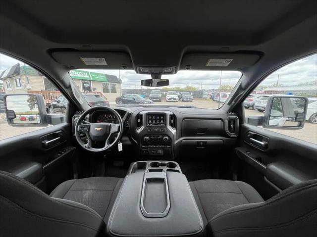 2022 Chevrolet Silverado 3500HD 4WD Crew Cab Standard Bed WT