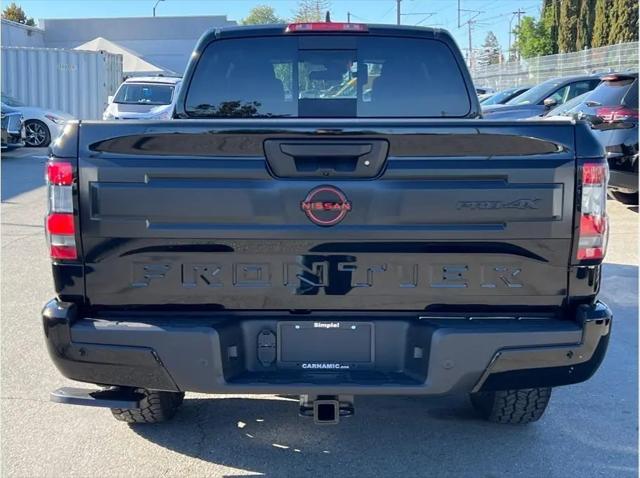 2026 Nissan Frontier Crew Cab Long Bed PRO-4X 4x4