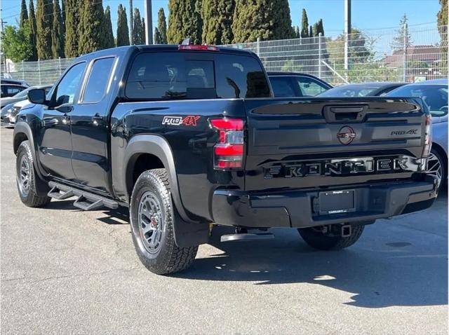 2026 Nissan Frontier Crew Cab Long Bed PRO-4X 4x4