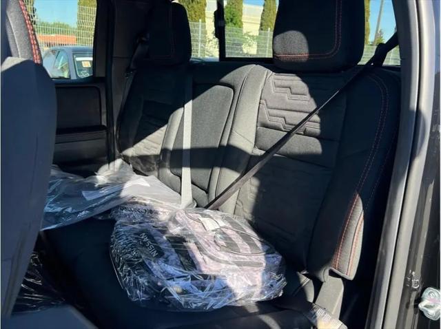 2026 Nissan Frontier Crew Cab Long Bed PRO-4X 4x4