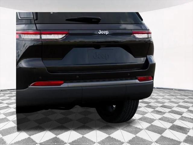 2026 Jeep Grand Cherokee 85th Anniversary Edition