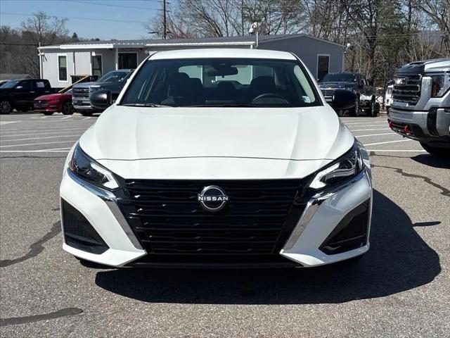 2025 Nissan Altima SV FWD