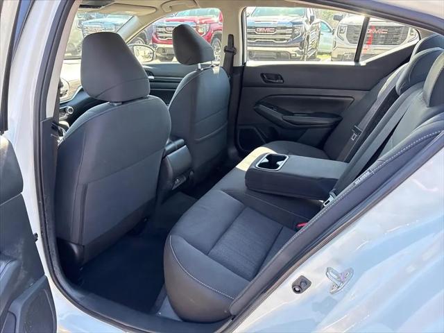 2025 Nissan Altima SV FWD