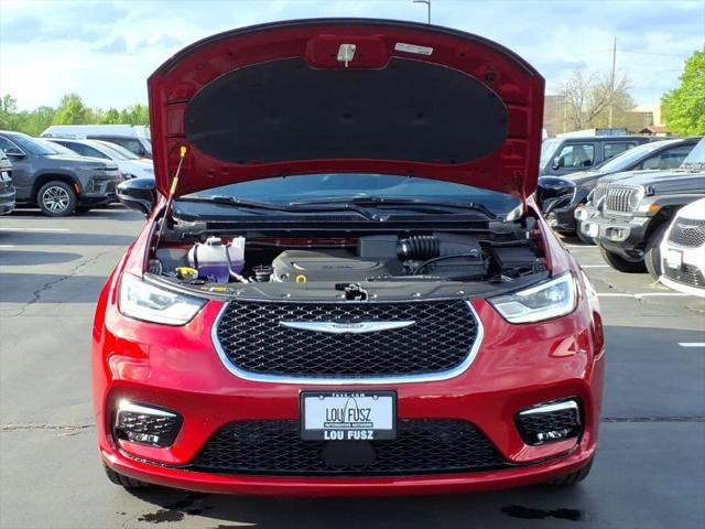 2026 Chrysler Pacifica Select AWD
