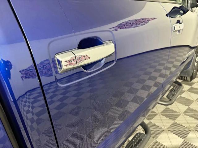 2021 Nissan Titan Crew Cab SV 4x4