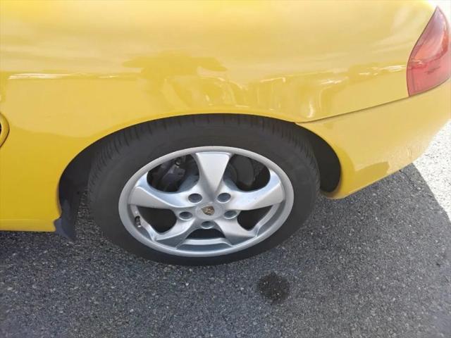 2002 Porsche Boxster Base