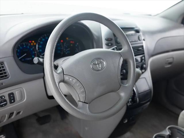 2007 Toyota Sienna LE