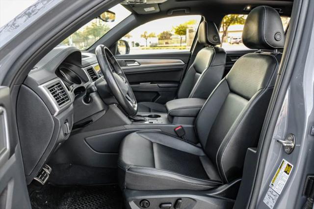 2020 Volkswagen Atlas Cross Sport 3.6L V6 SE w/Technology R-Line