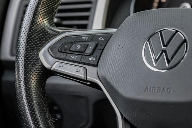 2020 Volkswagen Atlas Cross Sport 3.6L V6 SE w/Technology R-Line