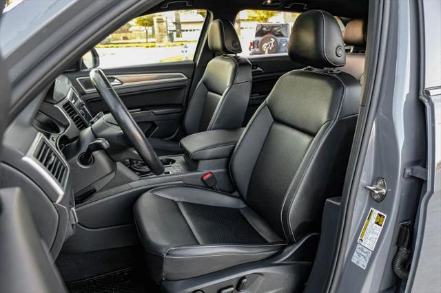 2020 Volkswagen Atlas Cross Sport 3.6L V6 SE w/Technology R-Line