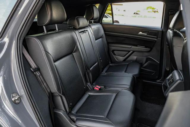 2020 Volkswagen Atlas Cross Sport 3.6L V6 SE w/Technology R-Line