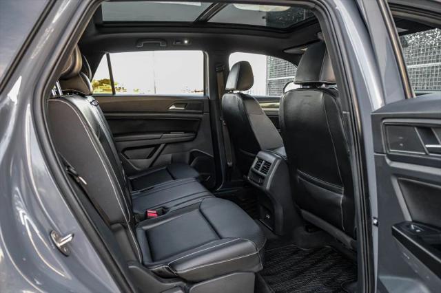 2020 Volkswagen Atlas Cross Sport 3.6L V6 SE w/Technology R-Line