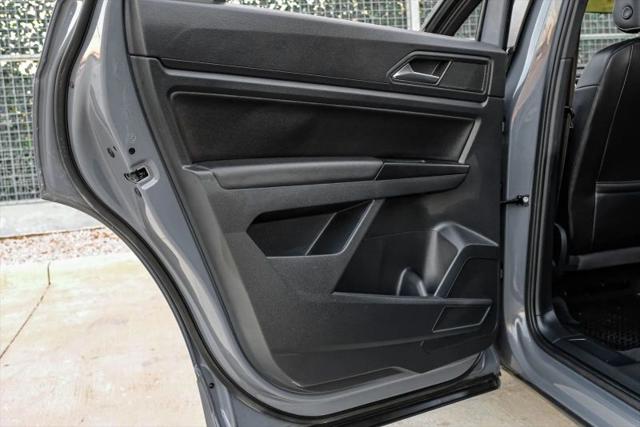 2020 Volkswagen Atlas Cross Sport 3.6L V6 SE w/Technology R-Line