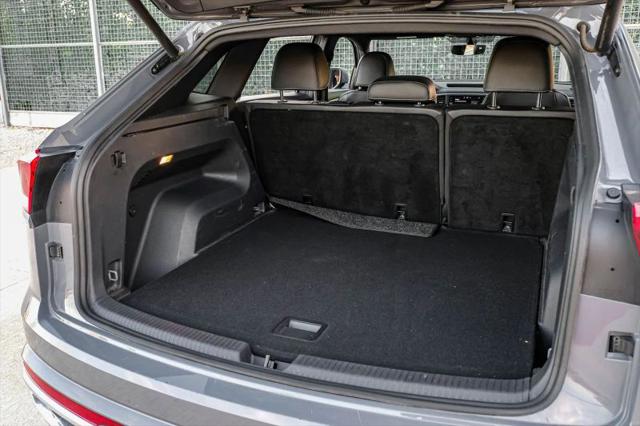 2020 Volkswagen Atlas Cross Sport 3.6L V6 SE w/Technology R-Line