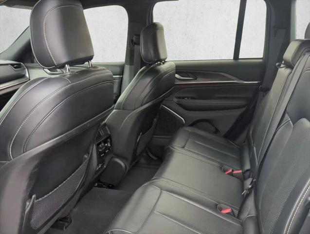 2023 Jeep Grand Cherokee Overland 4x4