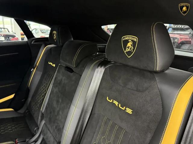 2024 Lamborghini Urus Performante