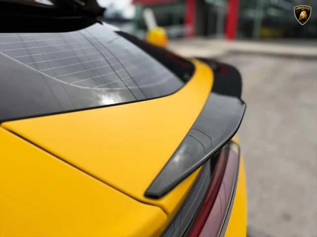 2024 Lamborghini Urus Performante
