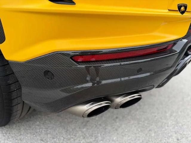2024 Lamborghini Urus Performante