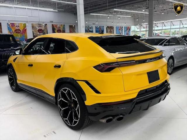 2024 Lamborghini Urus Performante