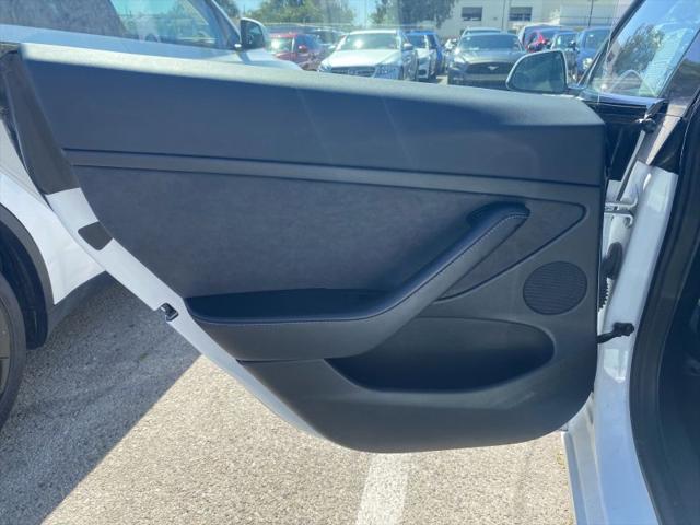 2022 Tesla Model 3 Long Range Dual Motor All-Wheel Drive